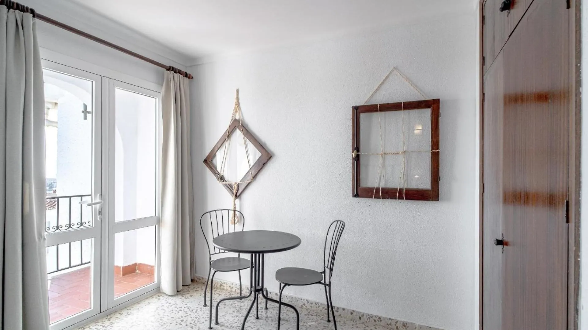 Ferienhaus Fuer 6 Personen Ca 100 Qm In Nerja, Andalusien Costa Del Sol